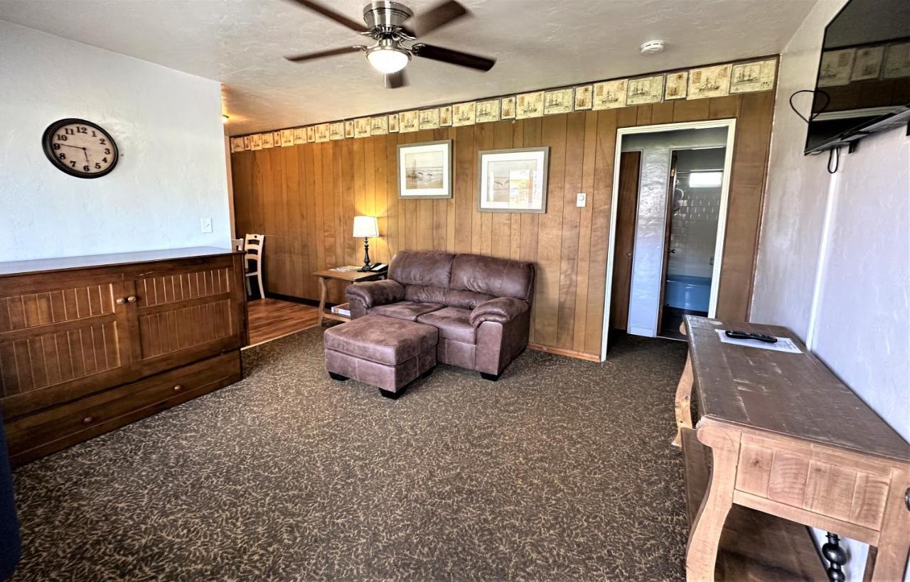 Myrtle Lane Inn Randolph Экстерьер фото