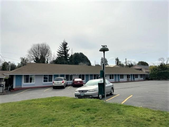 Myrtle Lane Inn Randolph Экстерьер фото