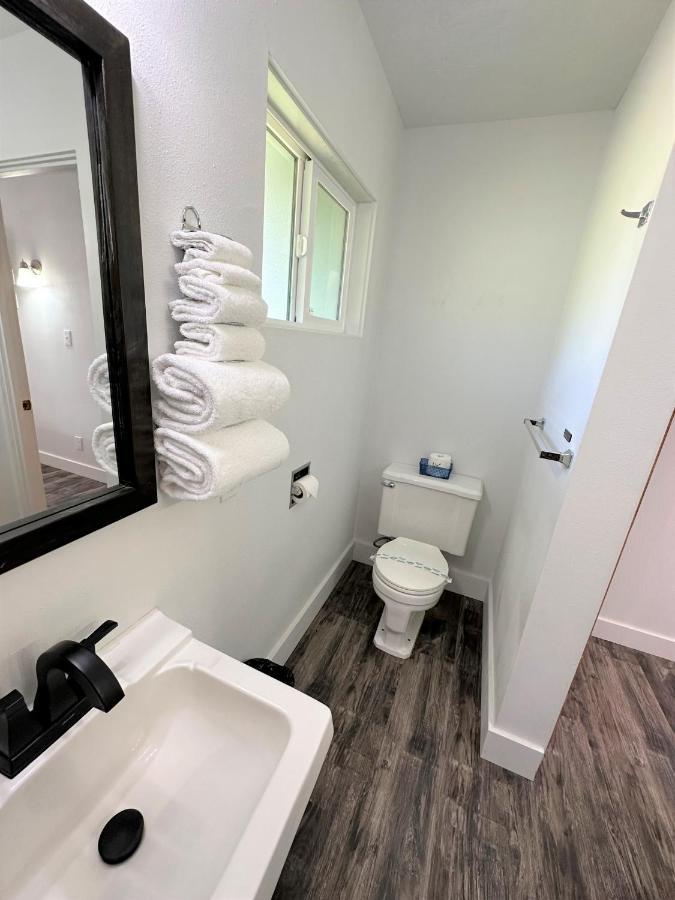 Myrtle Lane Inn Randolph Экстерьер фото